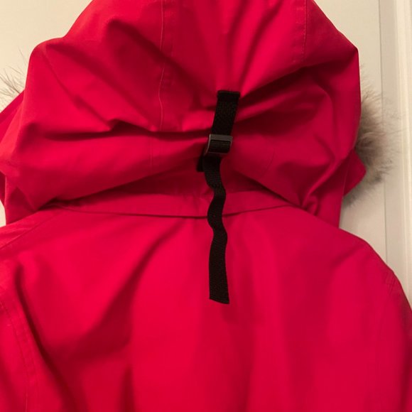 AUTHENTIC Canada Goose Trillium Parka Red Size XS - Picture 6 of 8